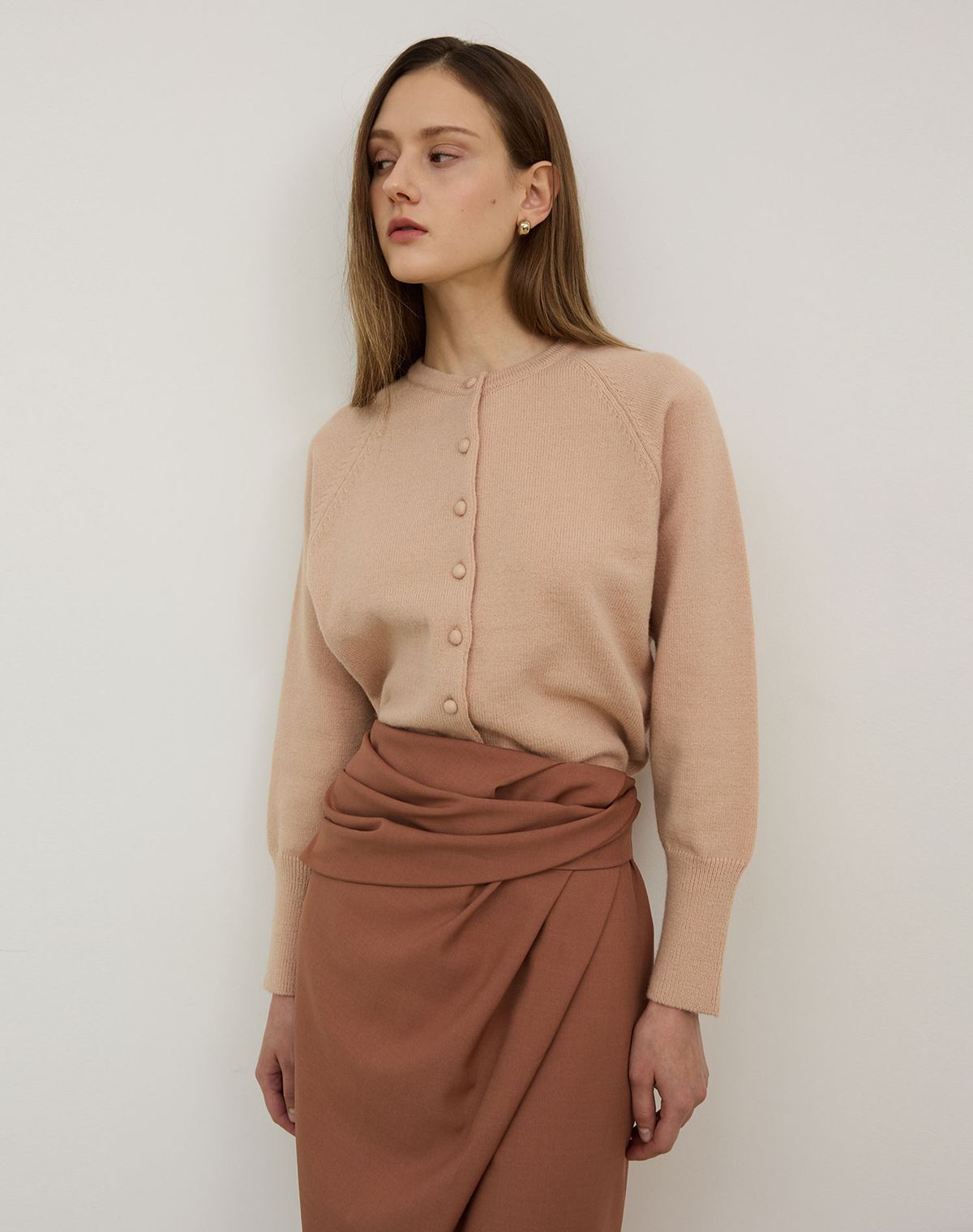 지에마르(GIEMAR) BALLOON SLEEVE CARDIGAN BEIGE 벌룬 슬리브 가디건 베이지
