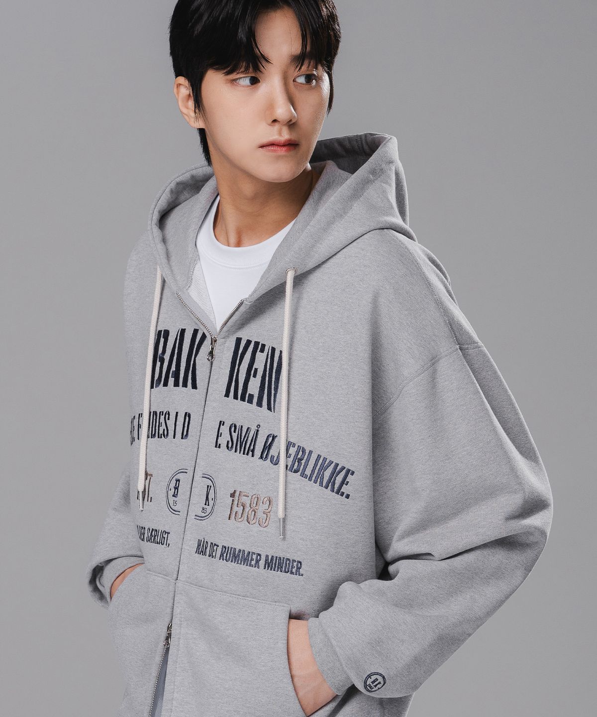 바켄(BAKKEN) 포시즌 Embroidered 투웨이 후드집업 BK7993_멜란지그레이
