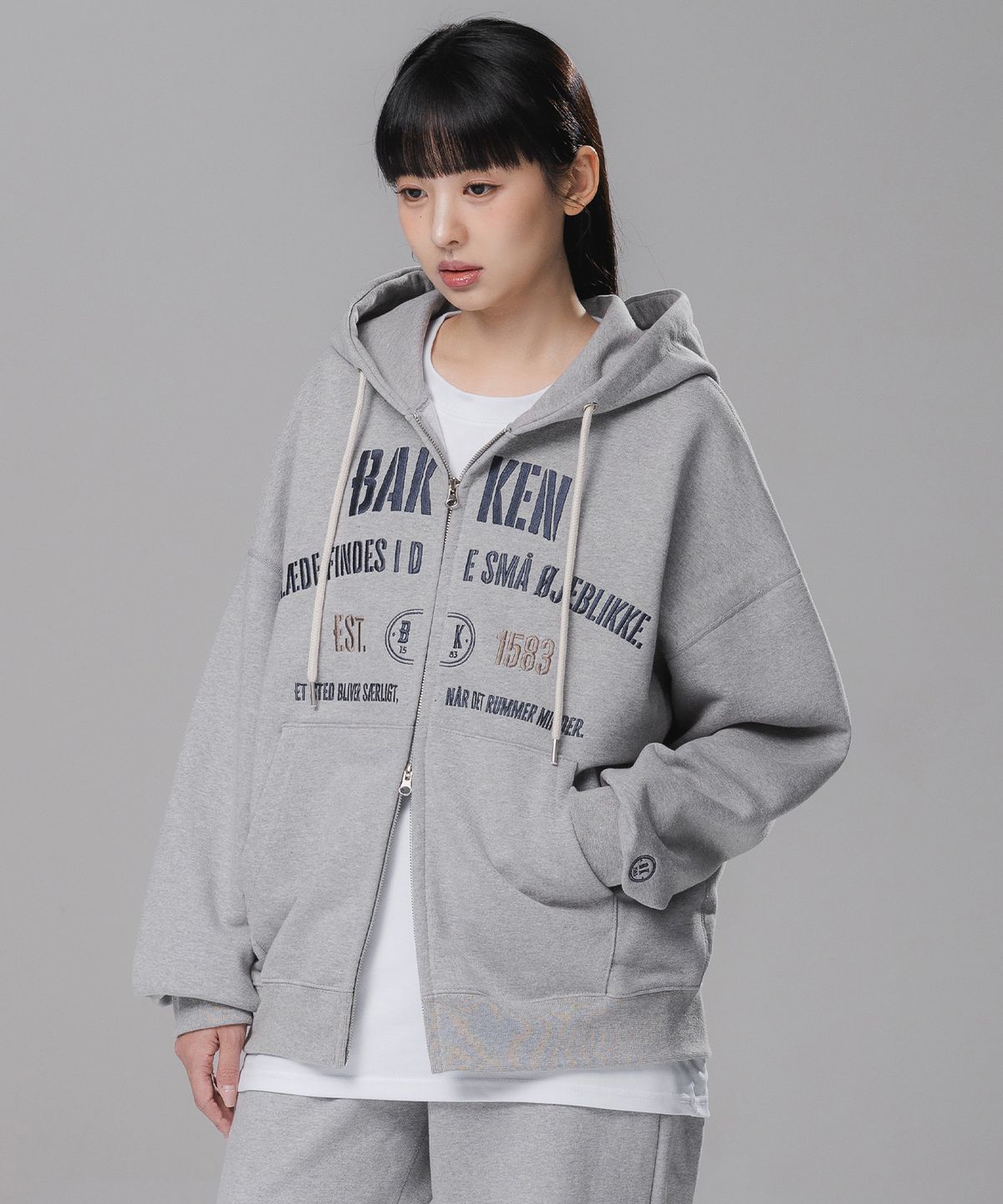 바켄(BAKKEN) 포시즌 Embroidered 투웨이 후드집업 BK7993_멜란지그레이