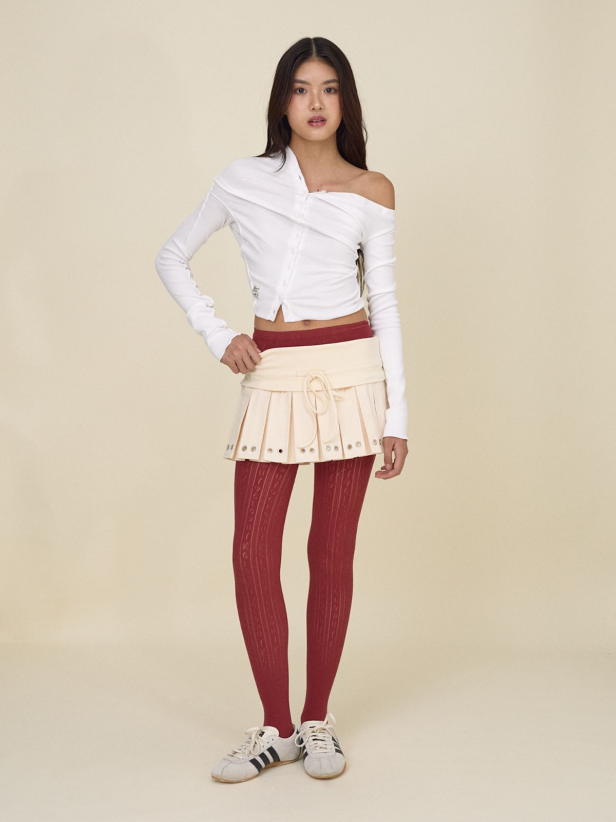글로니(GLOWNY) MONOGRAM PUNCH TIGHTS (RED)