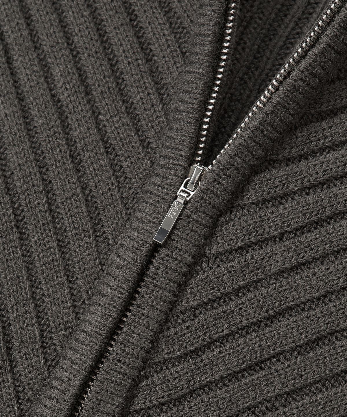 우알롱(WOOALONG) Rib Knit Hoodie Zip-Up - CHARCOAL