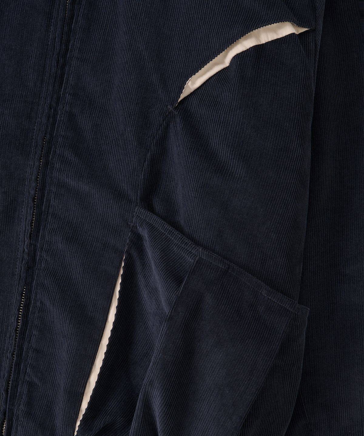 우알롱(WOOALONG) Corduroy Contrast Quilted Blouson - NAVY
