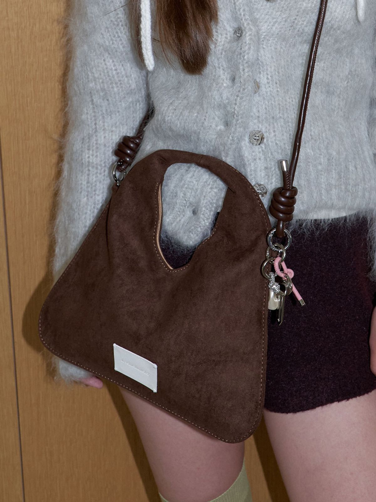 러브미몬스터(LOVE ME MONSTER) Multi Knot Suede Tote Bag (L253MBA010)