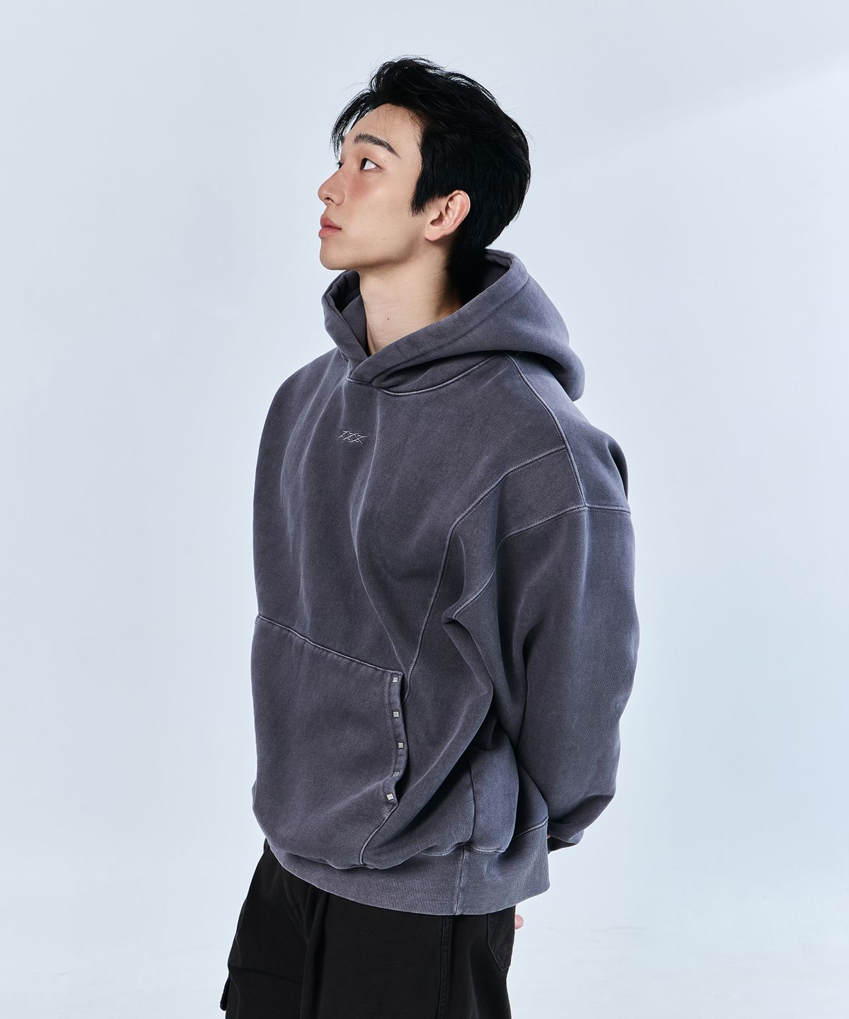 나인제트(NINEZ) 피그먼트 리벳 후드티 (2color)