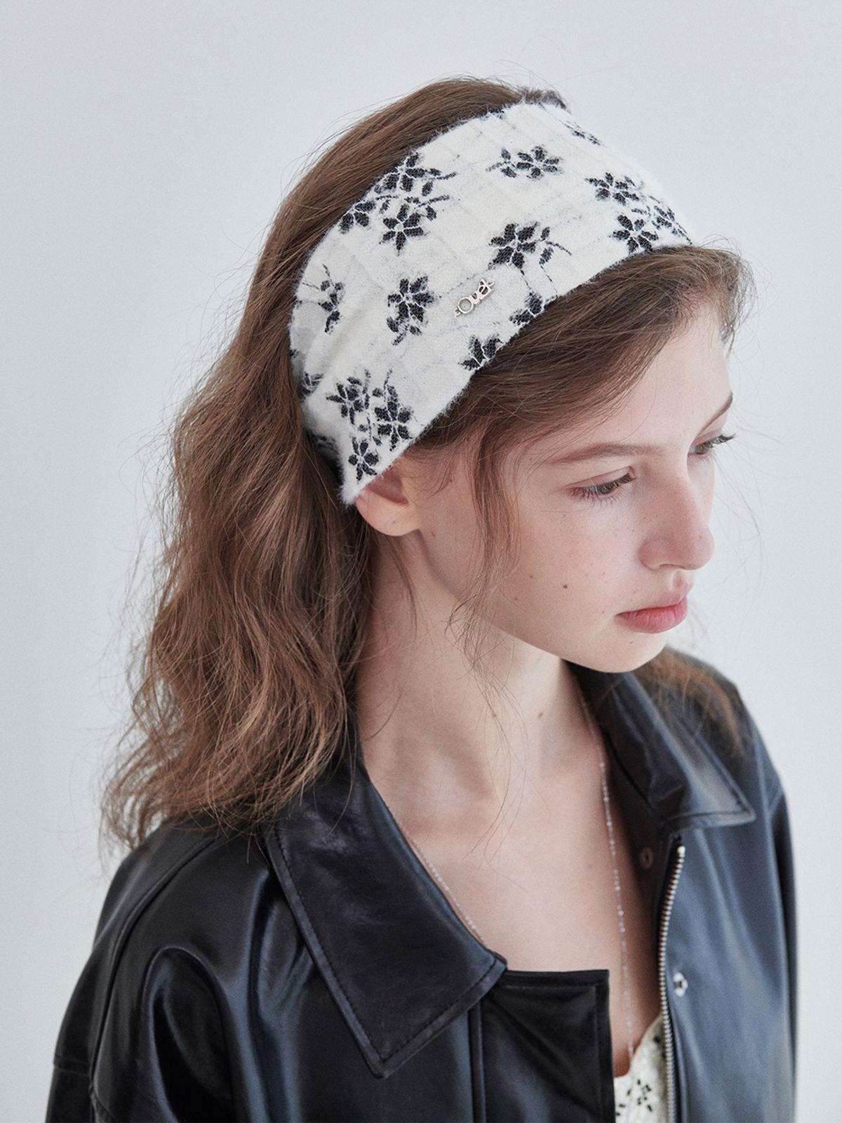 오앨(OUEL) BLOOM KNIT HAIRBAND_IVORY