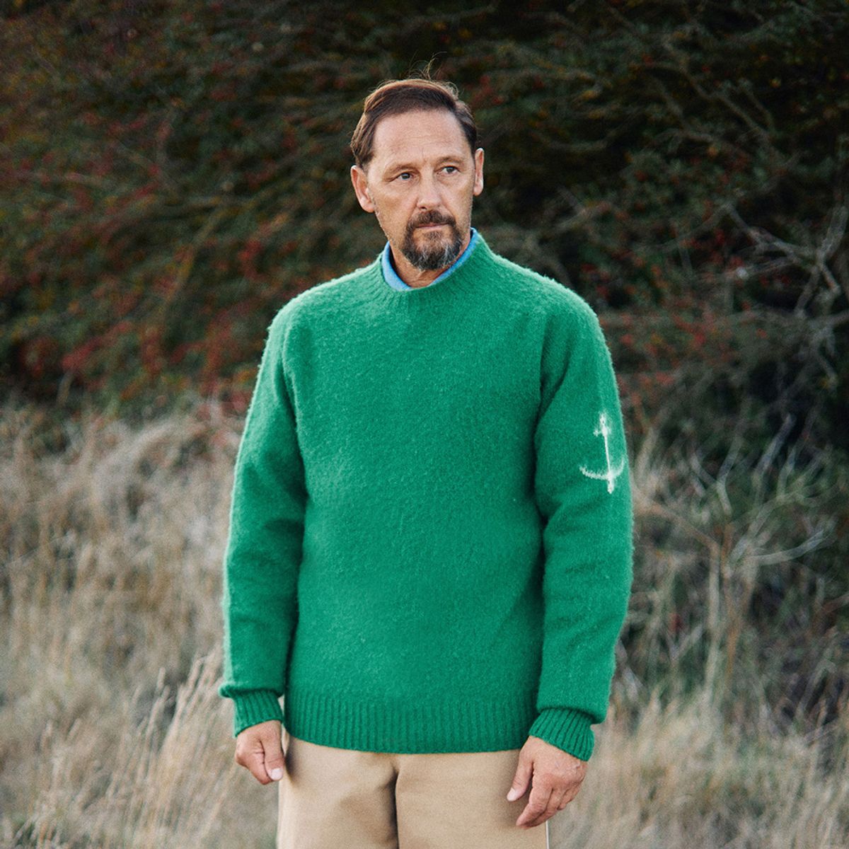 건지 울른스(Guernsey Woollens) 셔틀랜드울 쉐기독 홀가먼트 스웨터 컬렉션