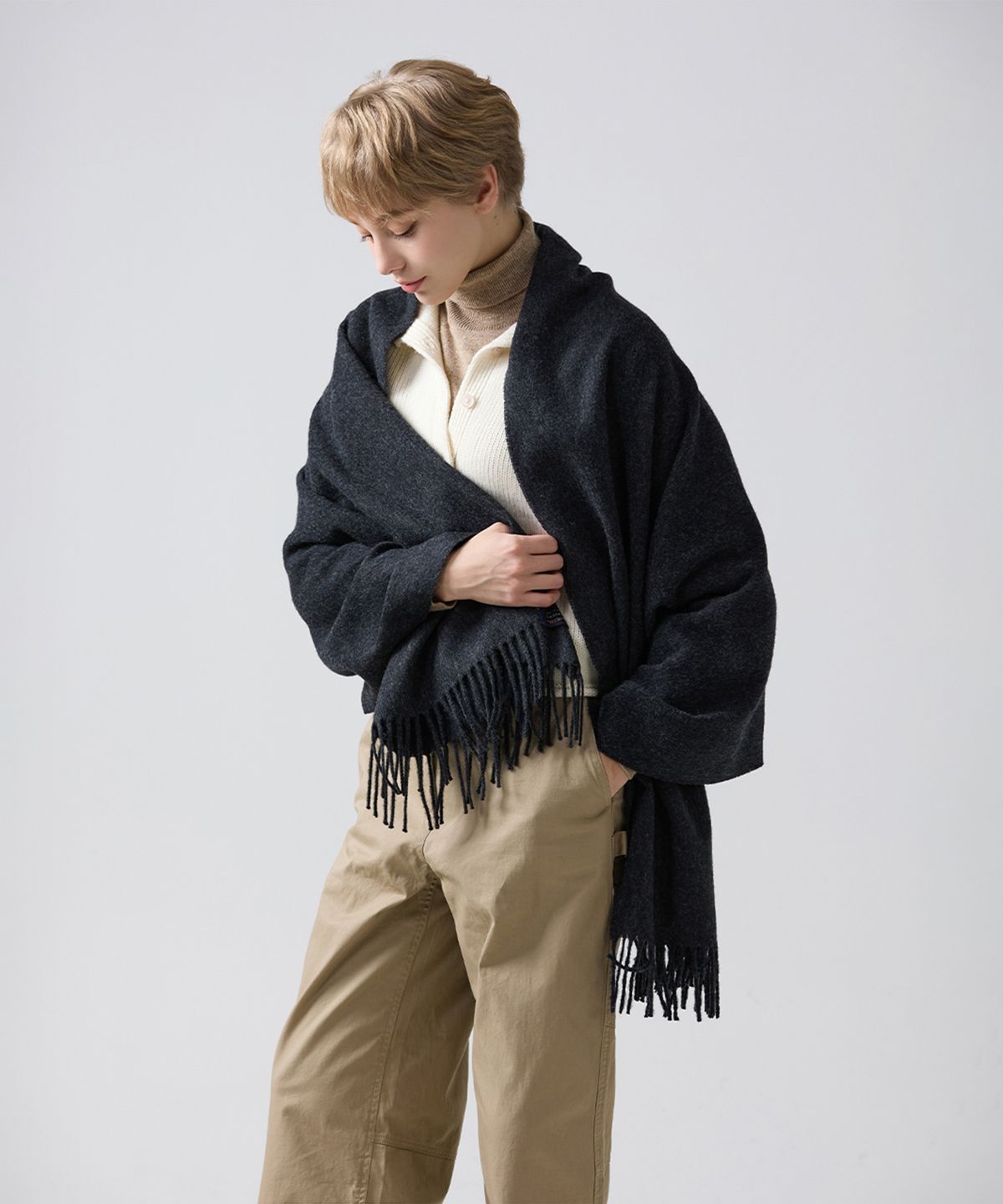 아브라함문(ABRAHAM MOON) 메리노울 숄 70cm - 차콜