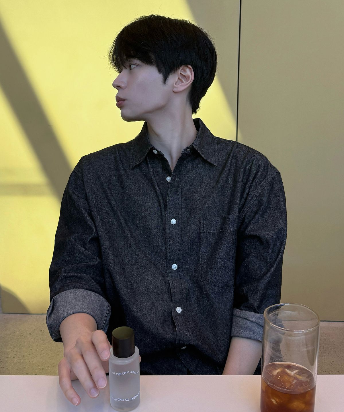 마인드브릿지(MINDBRIDGE) [ON]데님 오버핏 원 포켓 데일리 셔츠 - 2color