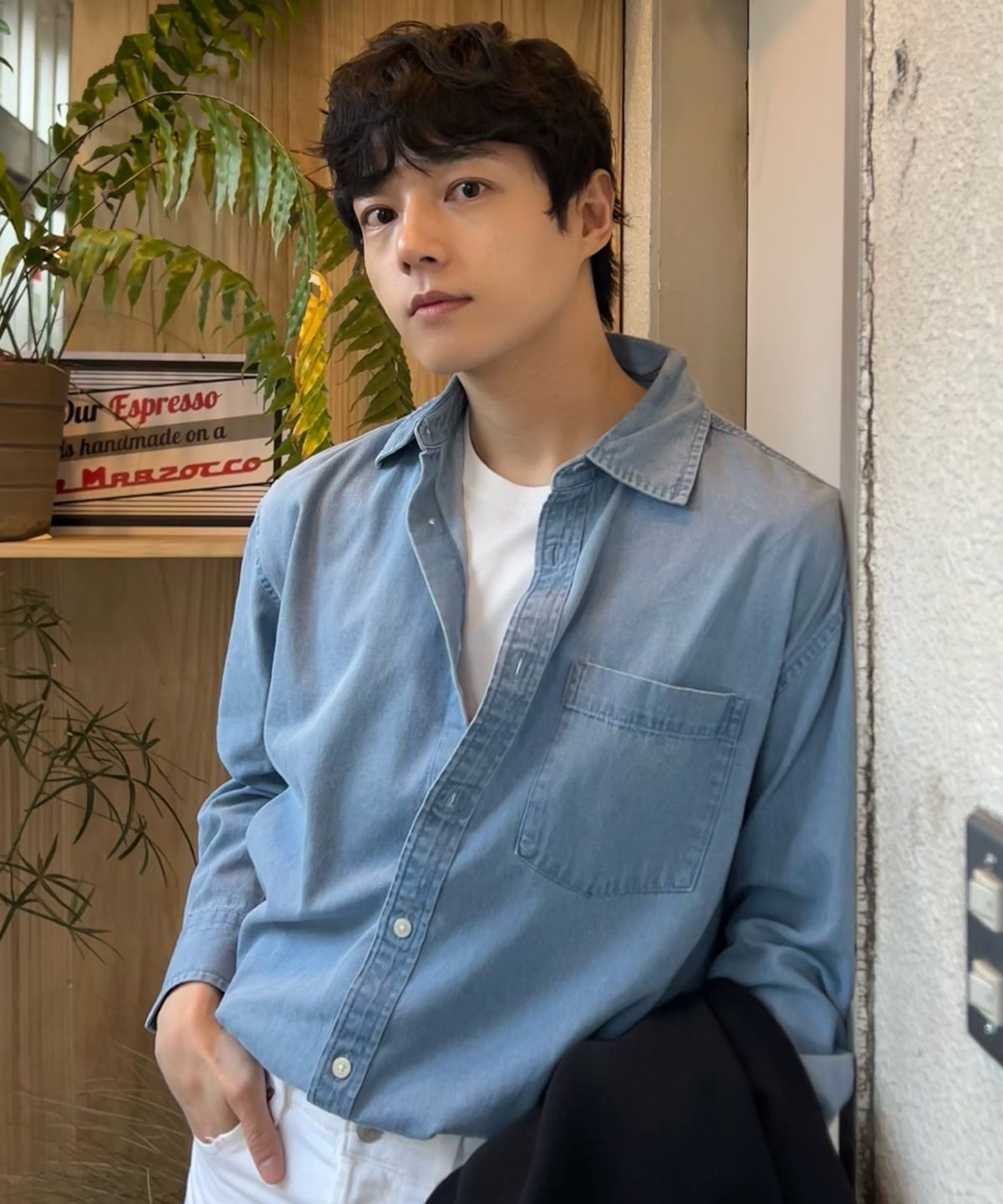마인드브릿지(MINDBRIDGE) [ON]데님 오버핏 원 포켓 데일리 셔츠 - 2color