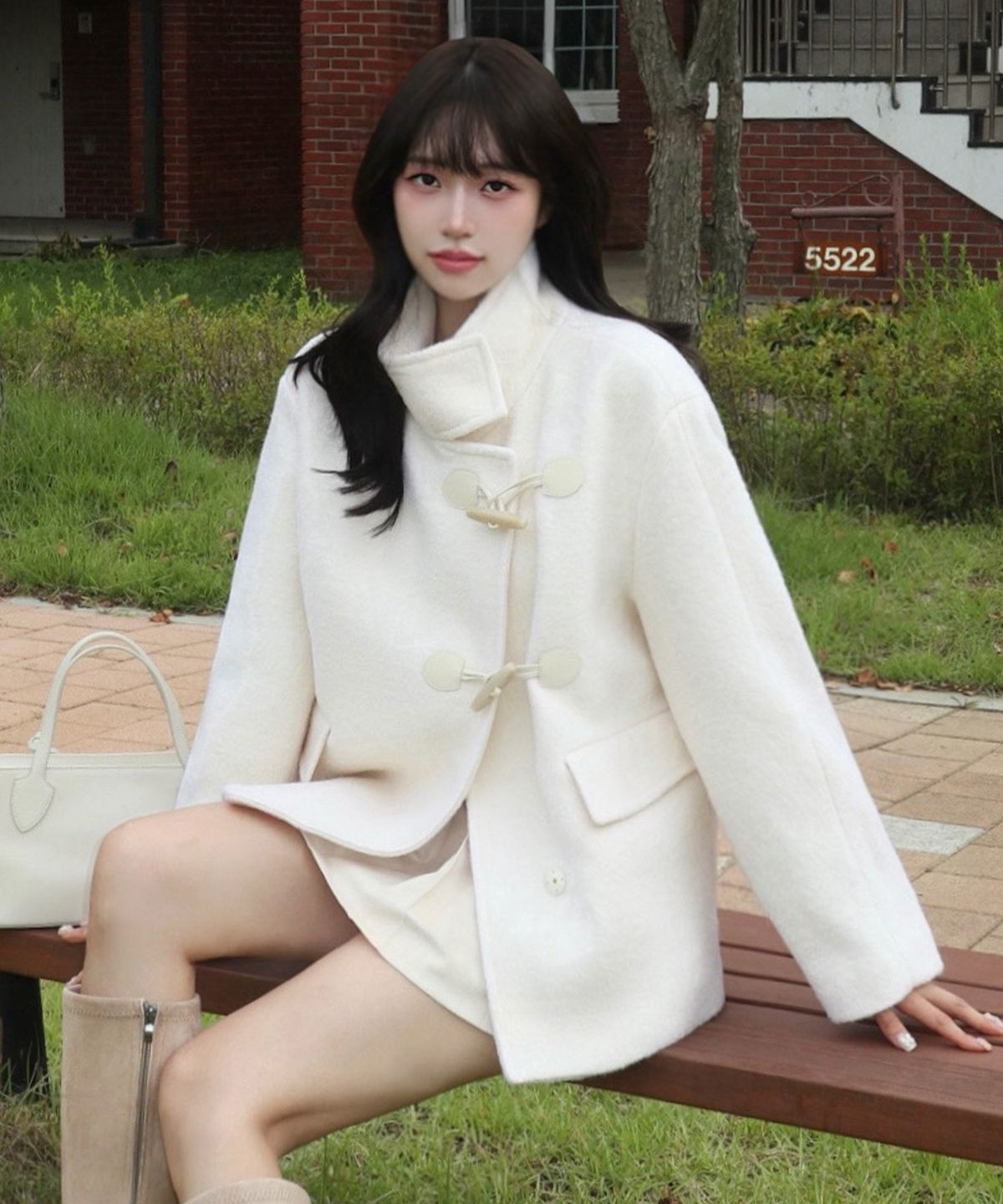마인드브릿지 우먼(MIND BRIDGE WOMEN) [W]하이넥 부클 하프 코트 - 2color
