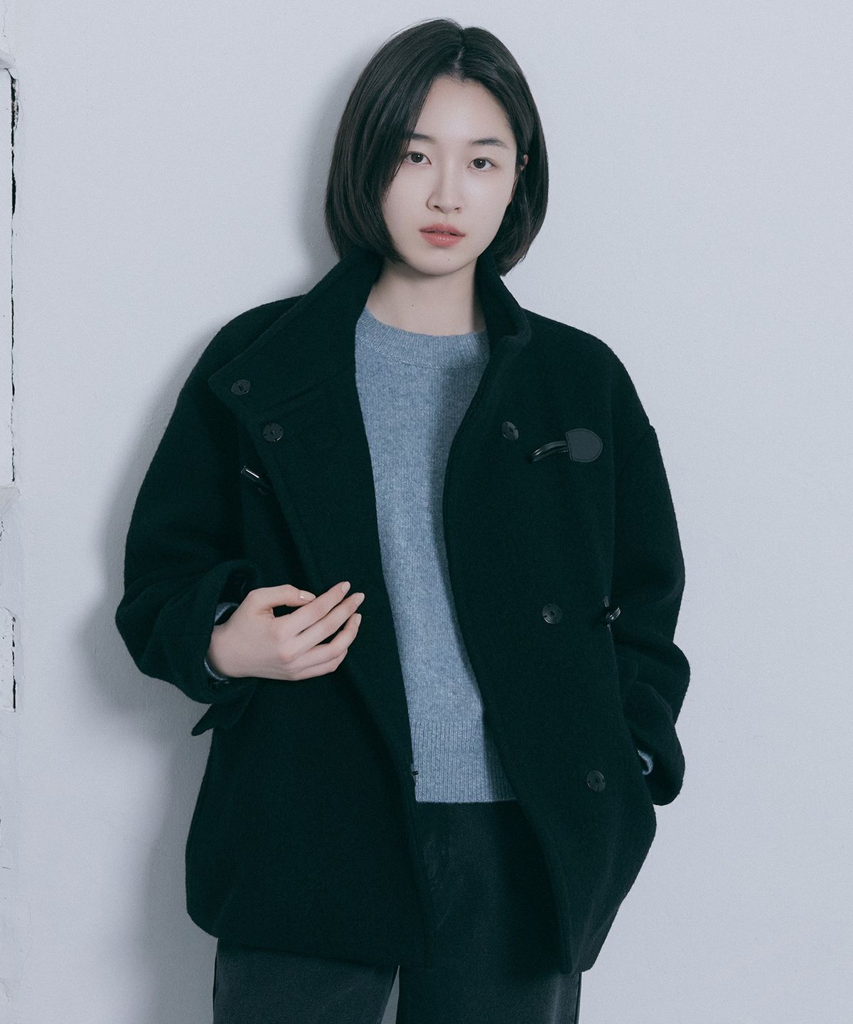 마인드브릿지 우먼(MIND BRIDGE WOMEN) [W]하이넥 부클 하프 코트 - 2color