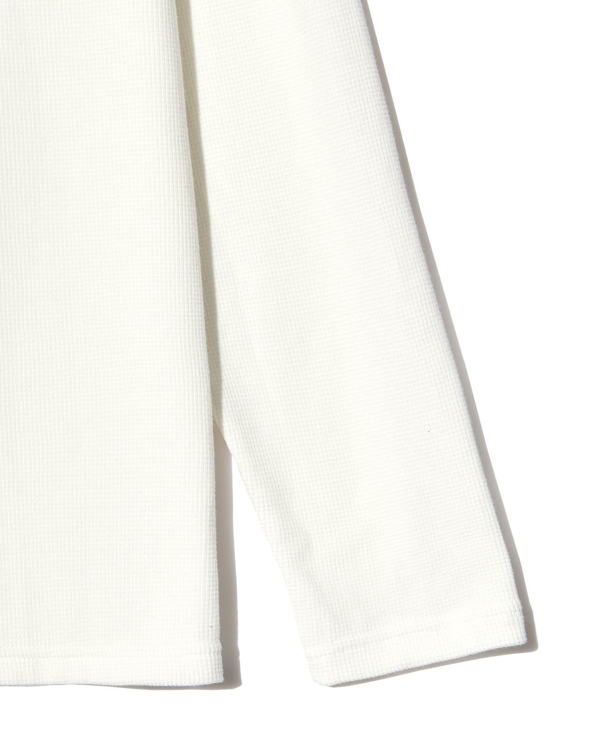 피스메이커(PIECE MAKER) FLOWER OFF-SHOULDER WAFFLE LS (WHITE)