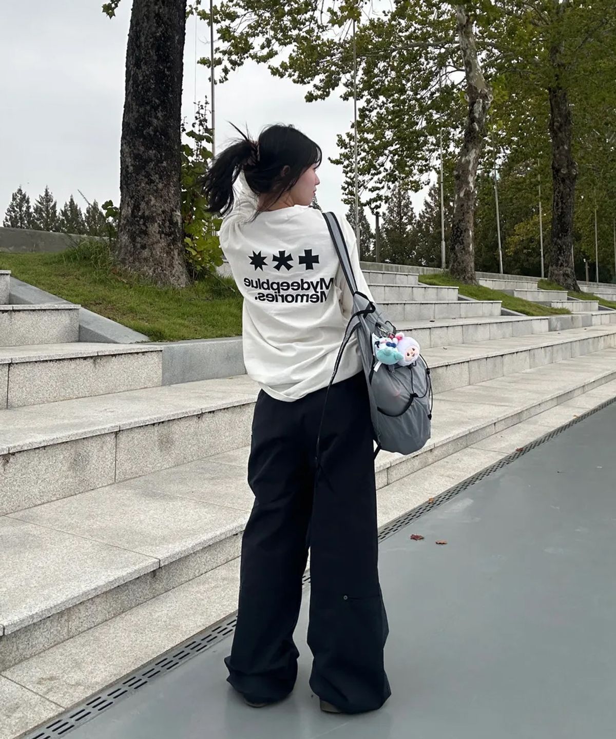마이딥블루메모리즈(MY DEEP BLUE MEMORIES) MM SYMBOL LOGO LONG SLEEVE T(WHITE)