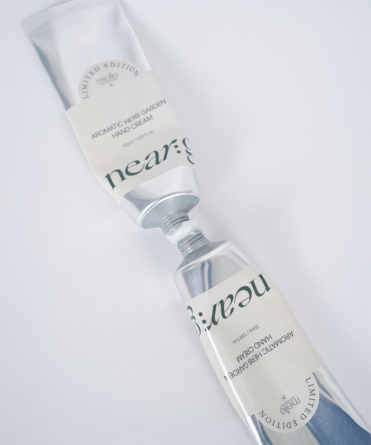 니어가든(NEARGARDEN) 아로마틱 허브 가든 끈적임 없는 퍼퓸 핸드크림 50ml