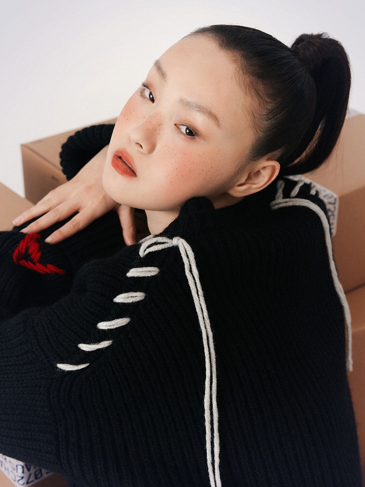 하우스공칠이씨(HAUS072C) BELLE ROLL-UP KNIT BLACK