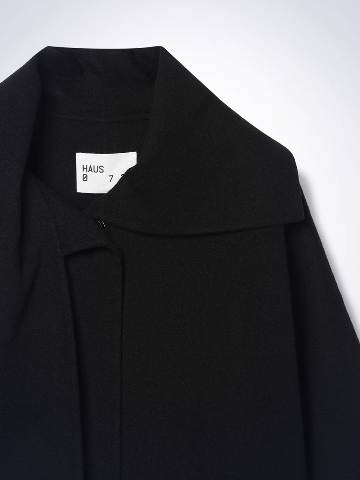 하우스공칠이씨(HAUS072C) SCARF HANDMADE COAT BLACK