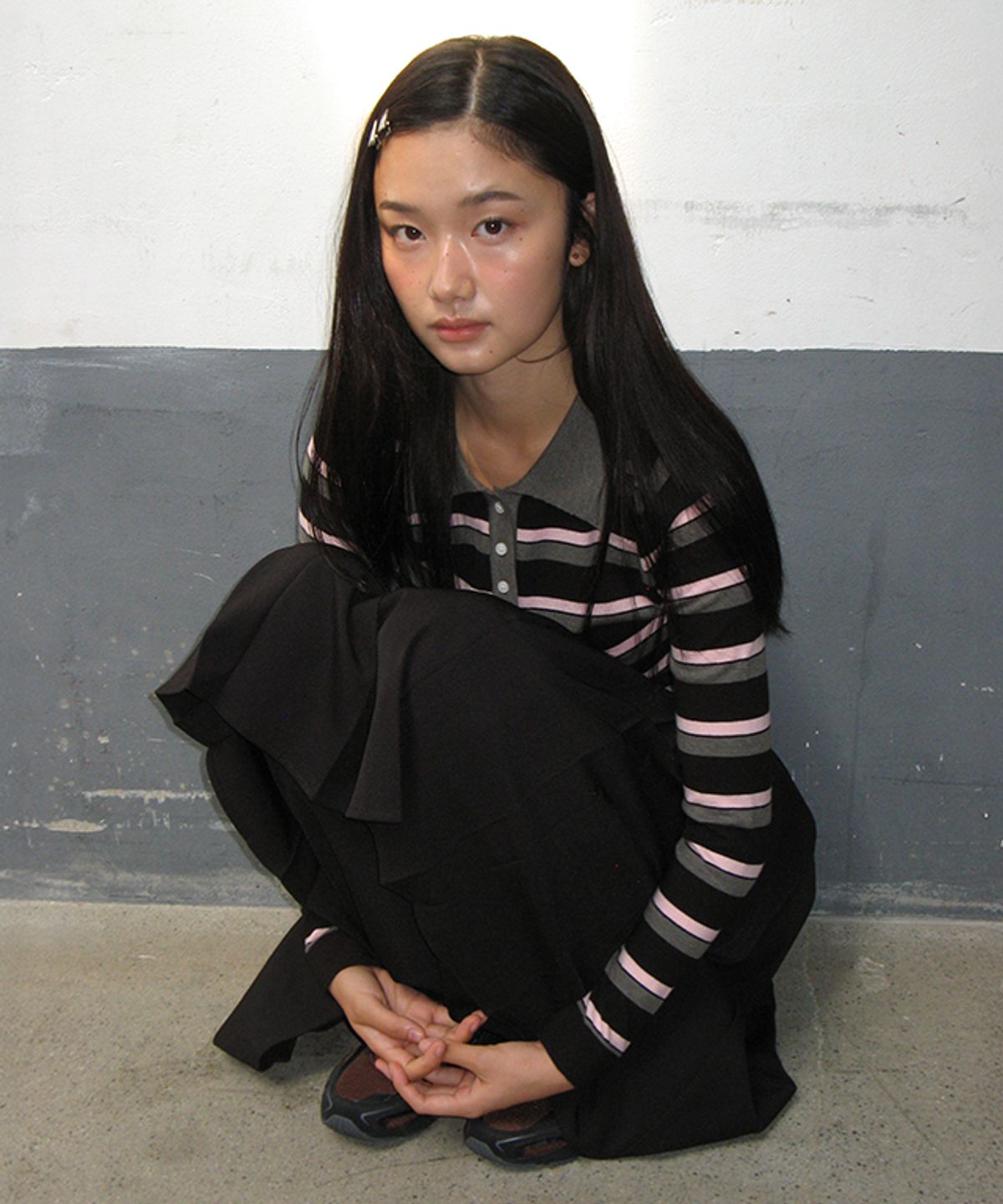론론(RONRON) STRIPE HENRYNECK COLLAR SLIM LONG SLEEVE KNIT BLACK PINK