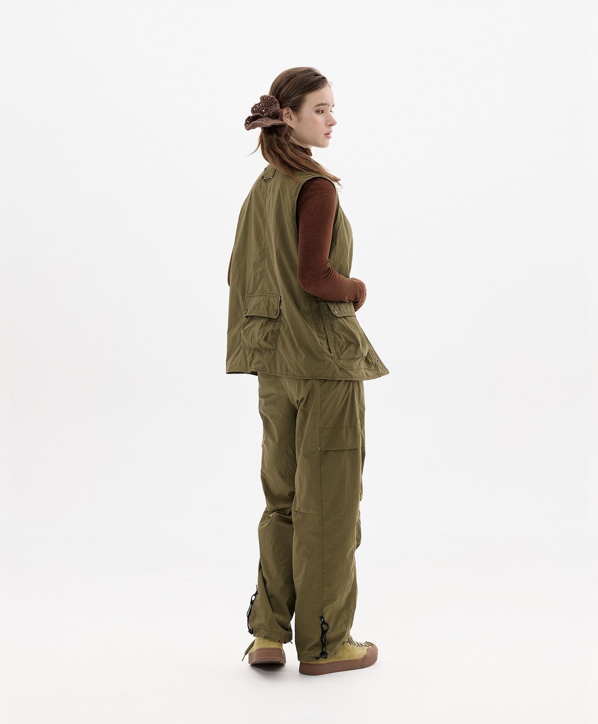 누크피터(NUUKFITTER) 838 CURVED STRING PANTS_WOMEN [KHAKI]