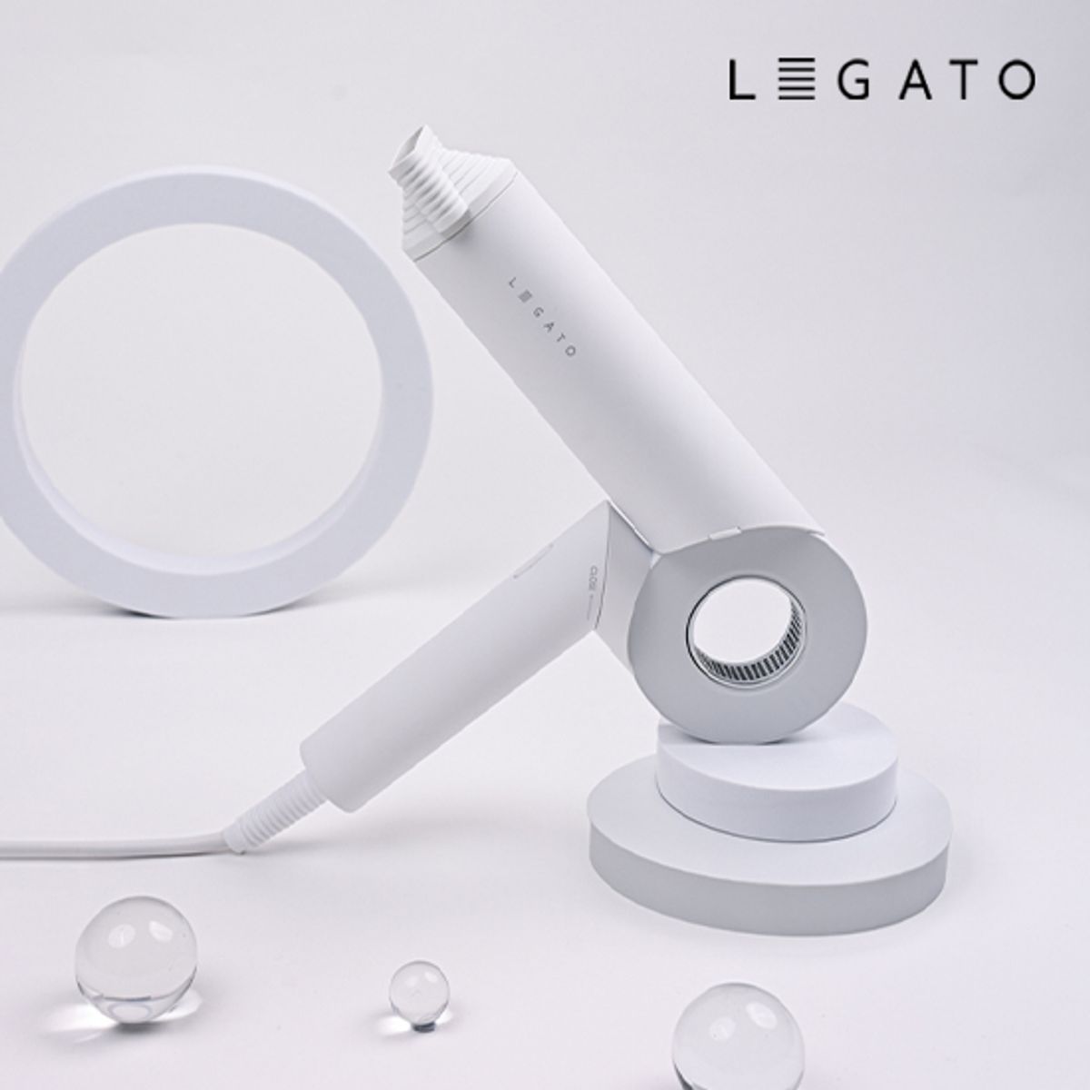 레가토(LEGATO) 물광 에어홀 드라이기 거치대 BLDC 항공모터 접이식드라이기 벽걸이드라이