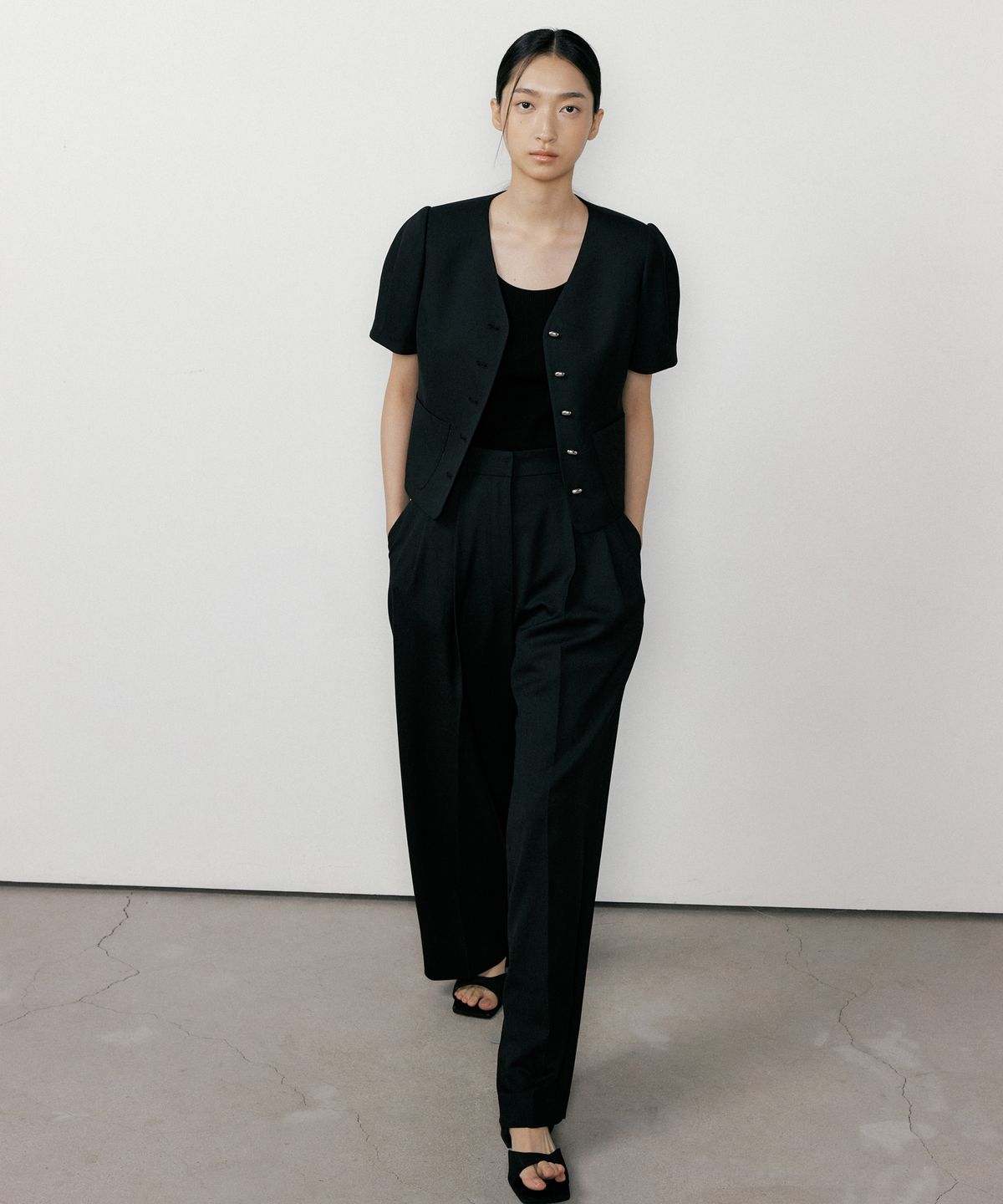 오떼뜨(OCTETTE) TWO TUCK TROUSER_2COLOR
