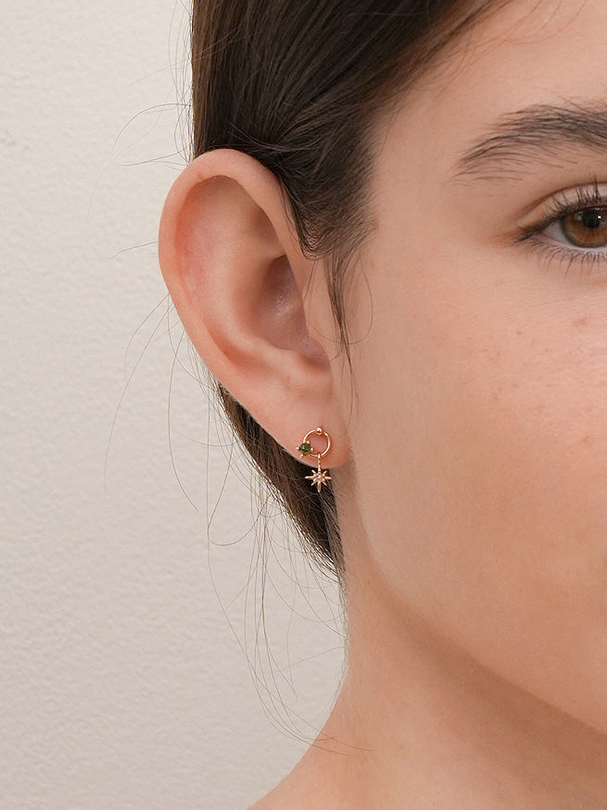 미니멀피어싱(MINIMALPIERCING) 14K 18K 그린 러프 유니버스 링 드롭 피어싱 귀걸이