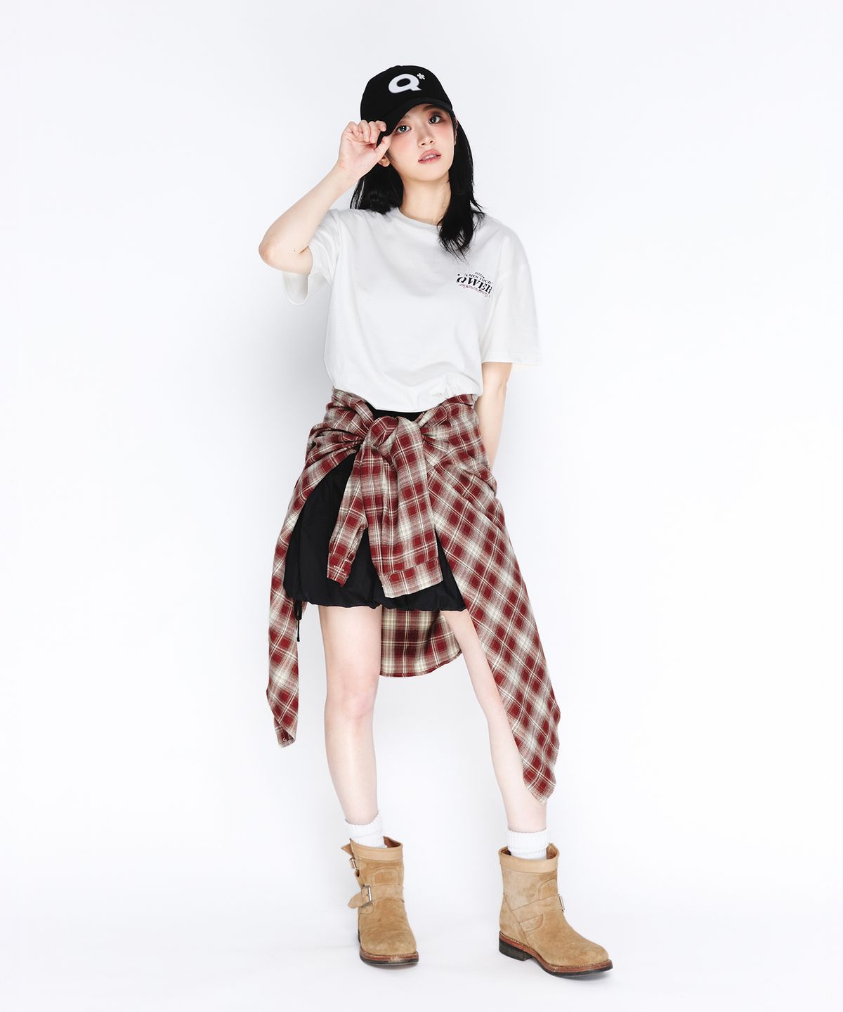 아메스 월드와이드(AMES-WORLDWIDE) QWER WORLD TOUR TEE WHITE