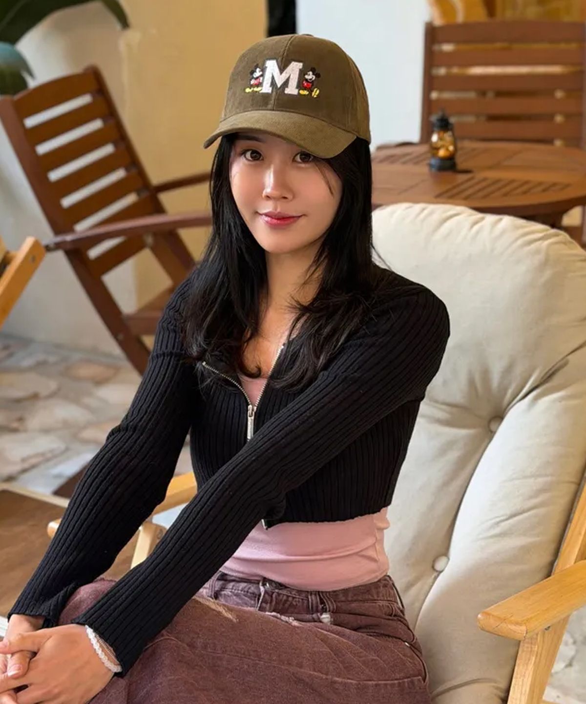 브이투(VTWO) 미키 코듀로이 볼캡 (KHAKI)
