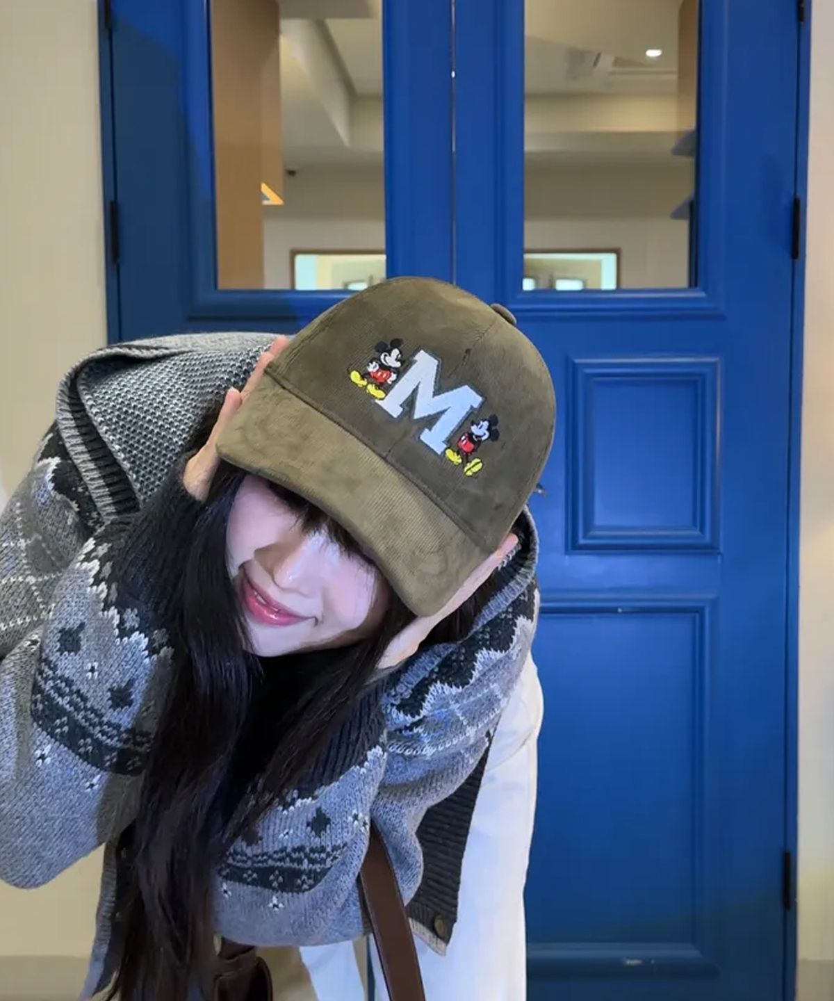 브이투(VTWO) 미키 코듀로이 볼캡 (KHAKI)