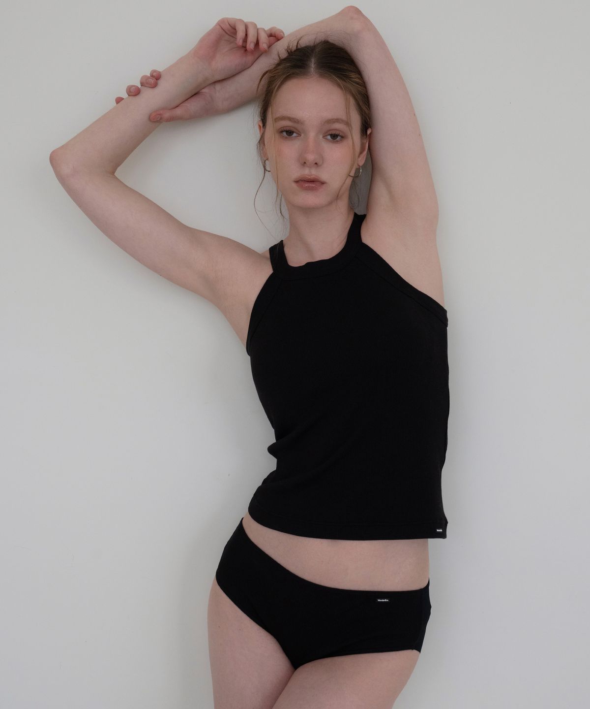원더브라(WONDERBRA) 볼륨 홀터 브라탑팬티 세트 (3colors)