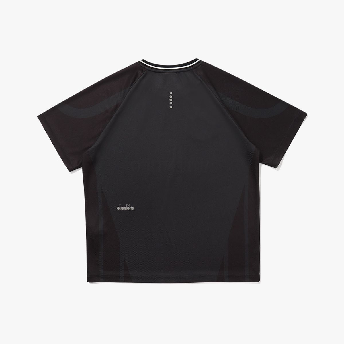 디아도라(diadora) 헤리티지 저지 러닝 반팔 티셔츠 BLACK
