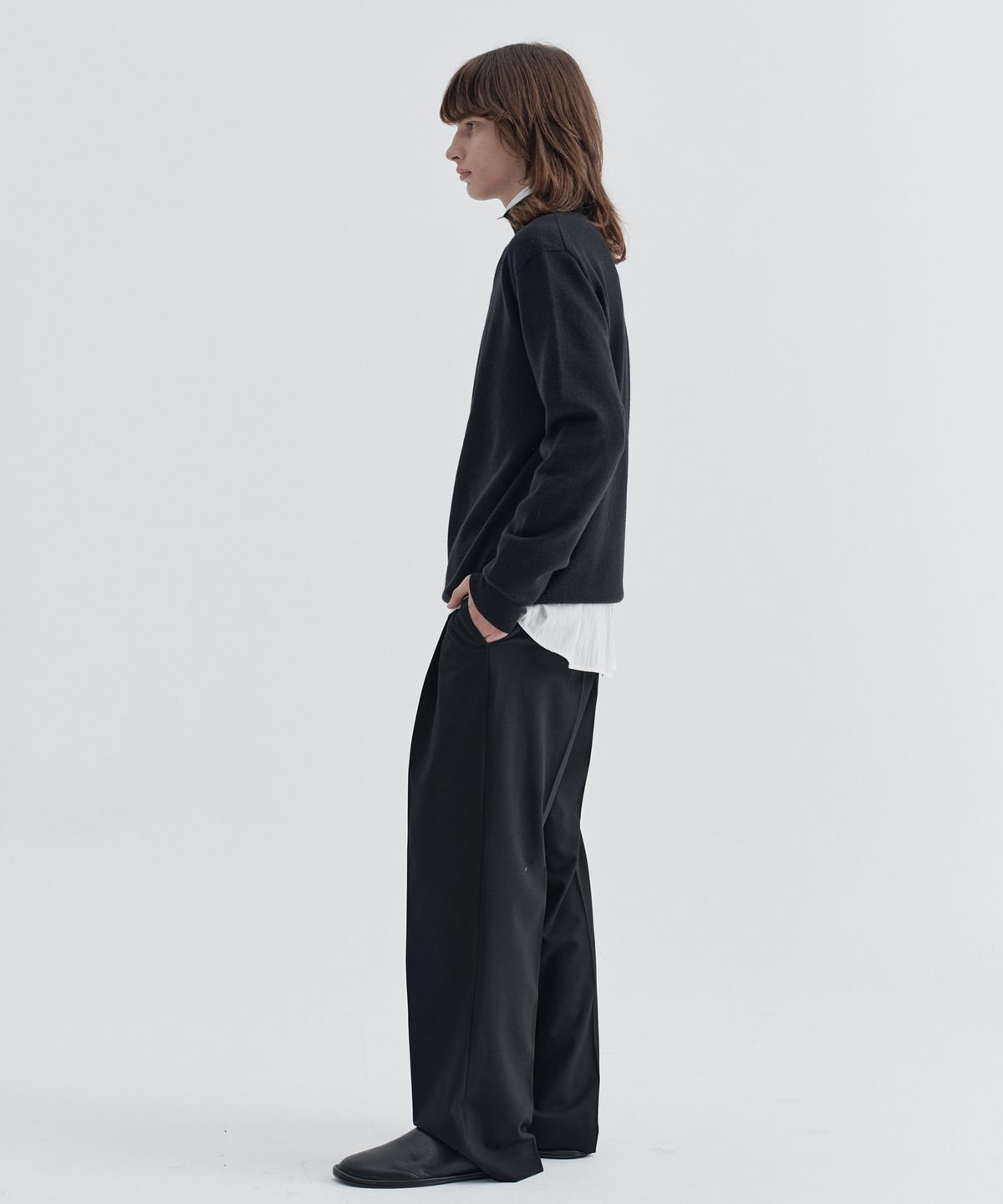 이지오(EZIO) Half Mock Neck Knit_Black