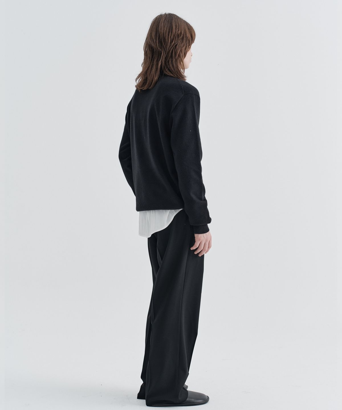 이지오(EZIO) Half Mock Neck Knit_Black