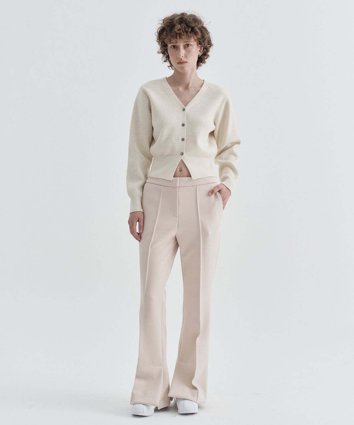 이지오 우먼(EZIO WOMEN) W Corsel Crop Cardigan_Ivory