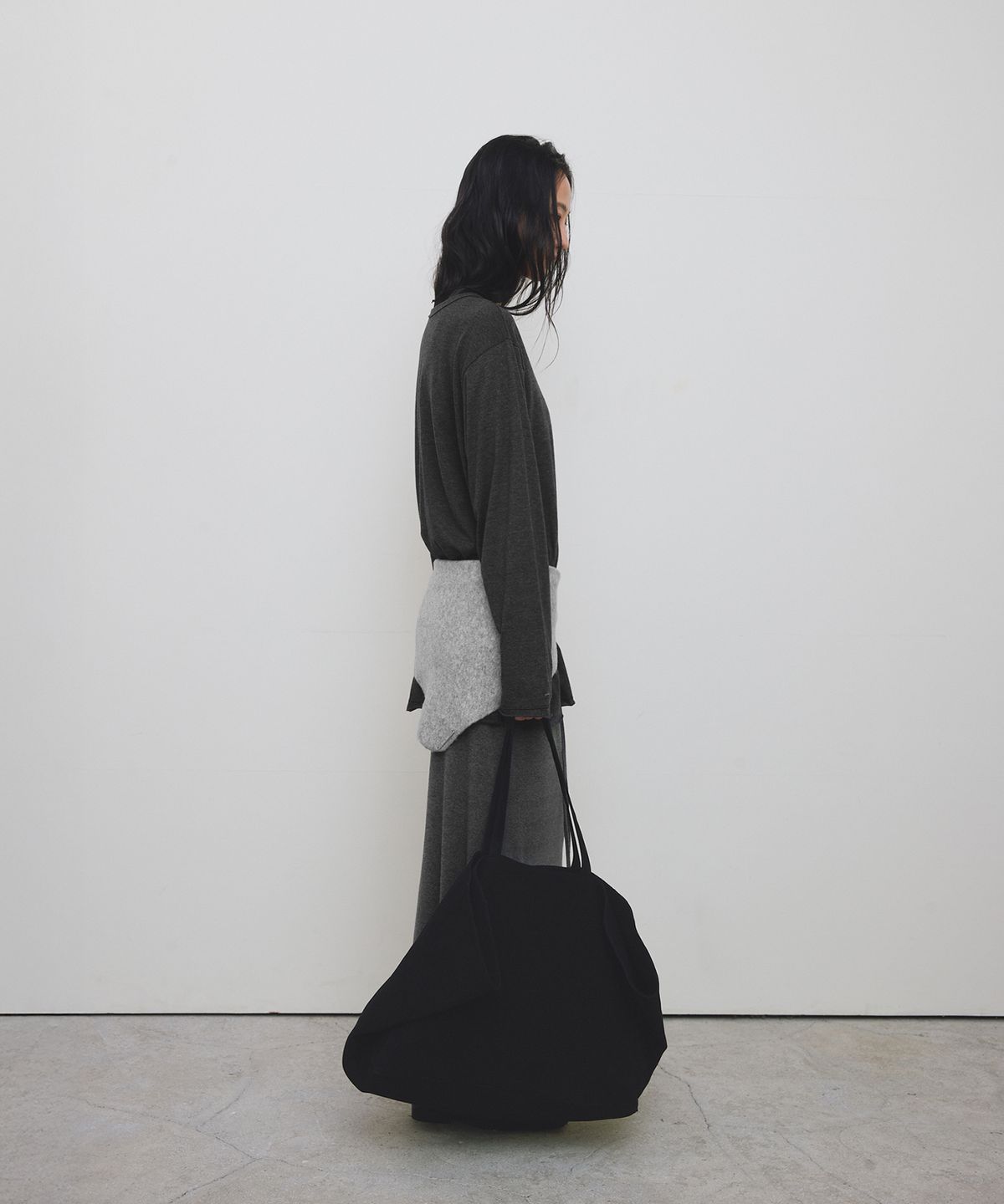 로우타이드(LOW TIDE) SUEDE URBAN BAG [BLACK]