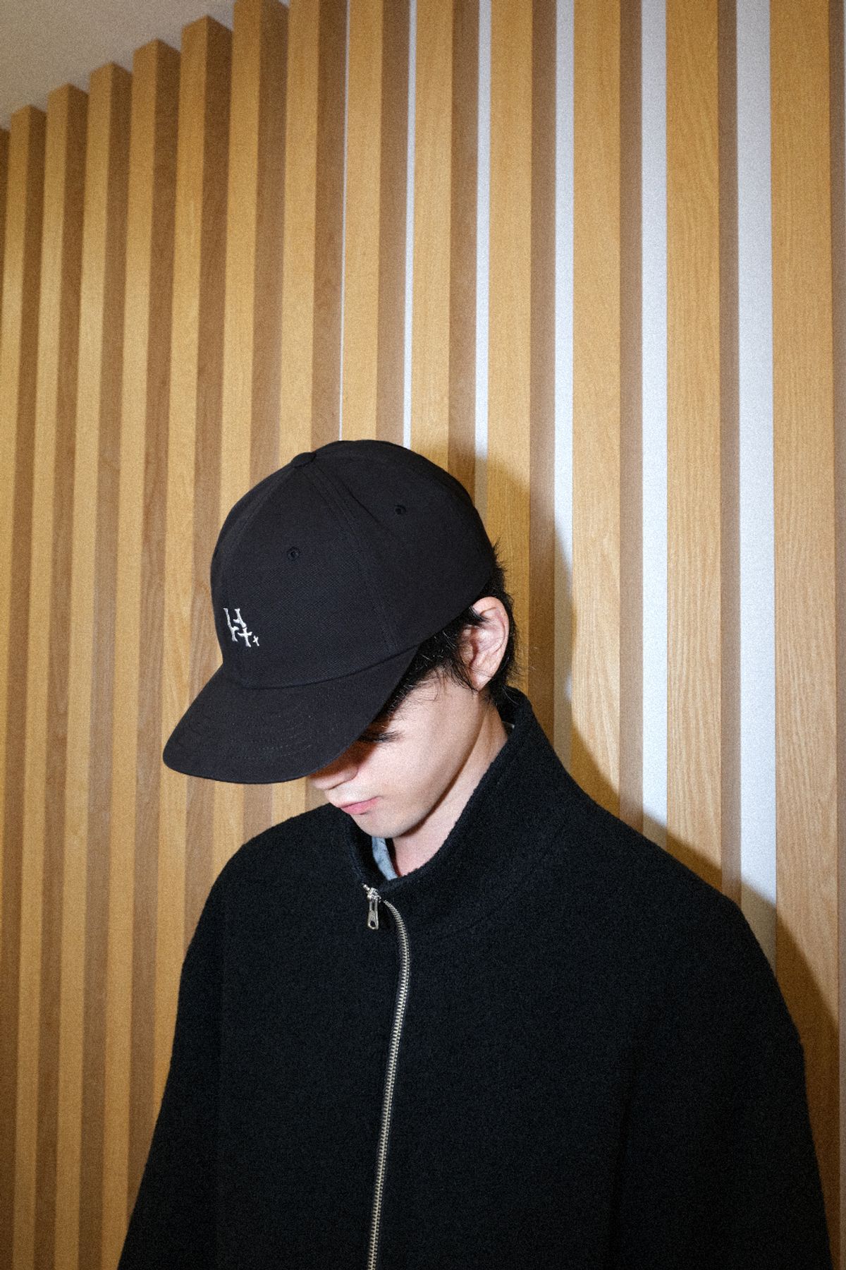 홀리선(HORLISUN) Crest Logo Adjustable Ballcap Black