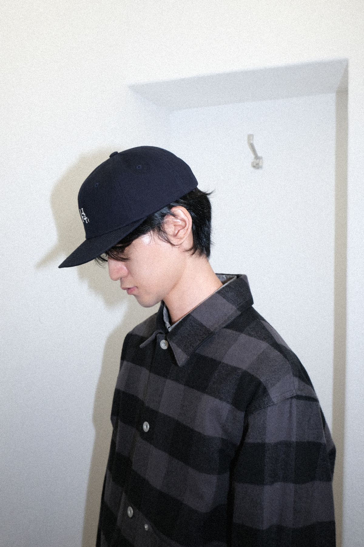 홀리선(HORLISUN) Crest Logo Adjustable Ballcap Navy
