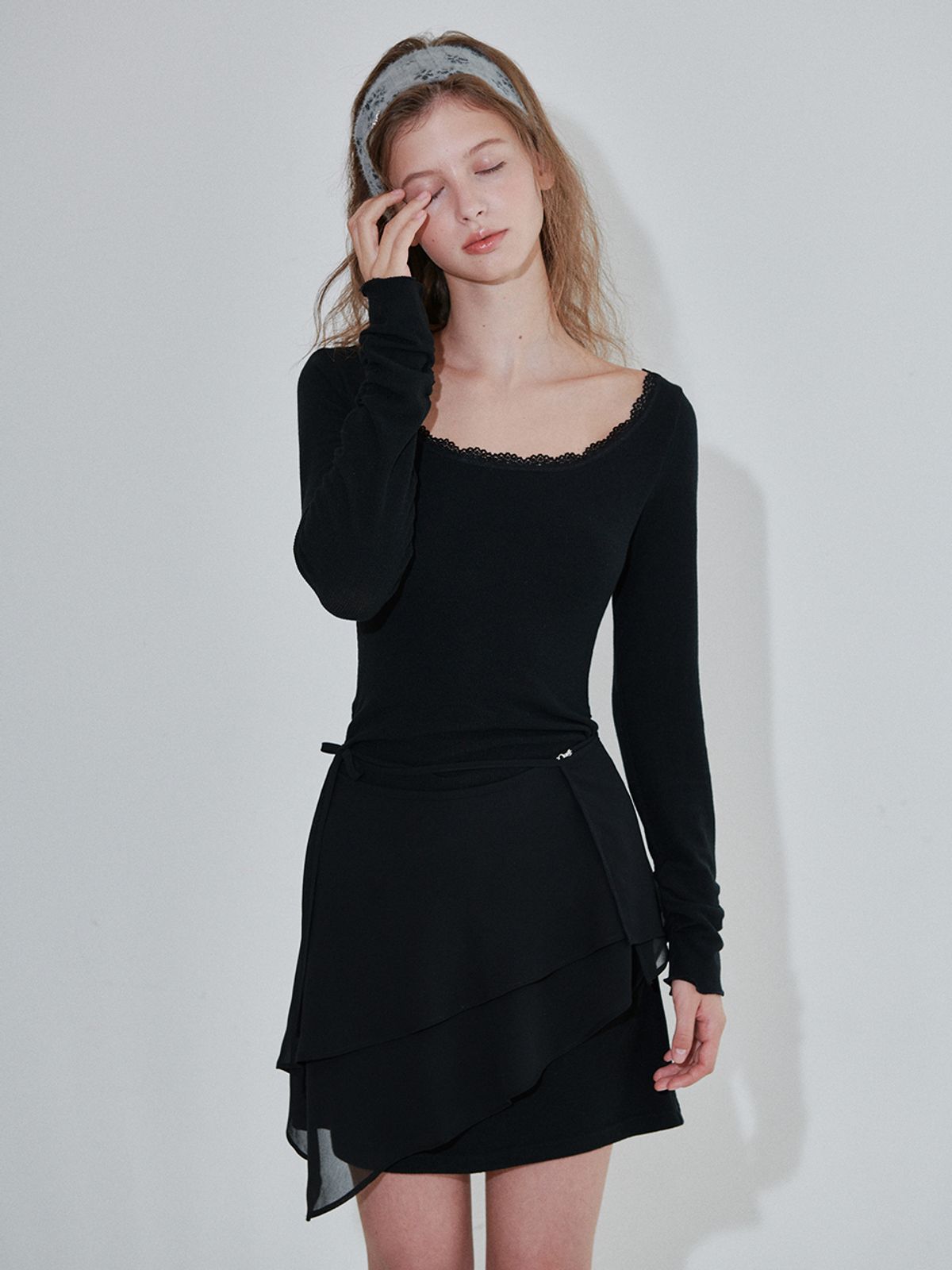 오앨(OUEL) LACE JERSEY MINI DRESS WRAP SKIRT SET_BLACK