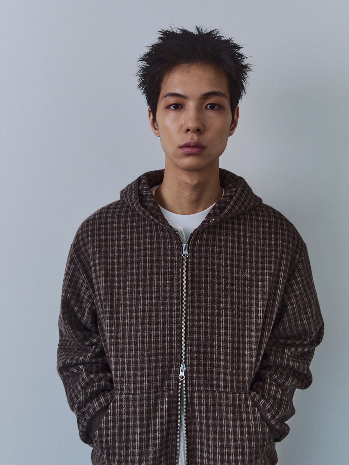 기준 맨(KIJUN MEN) Hairy Plaid Hoodie Zip-Up Brown