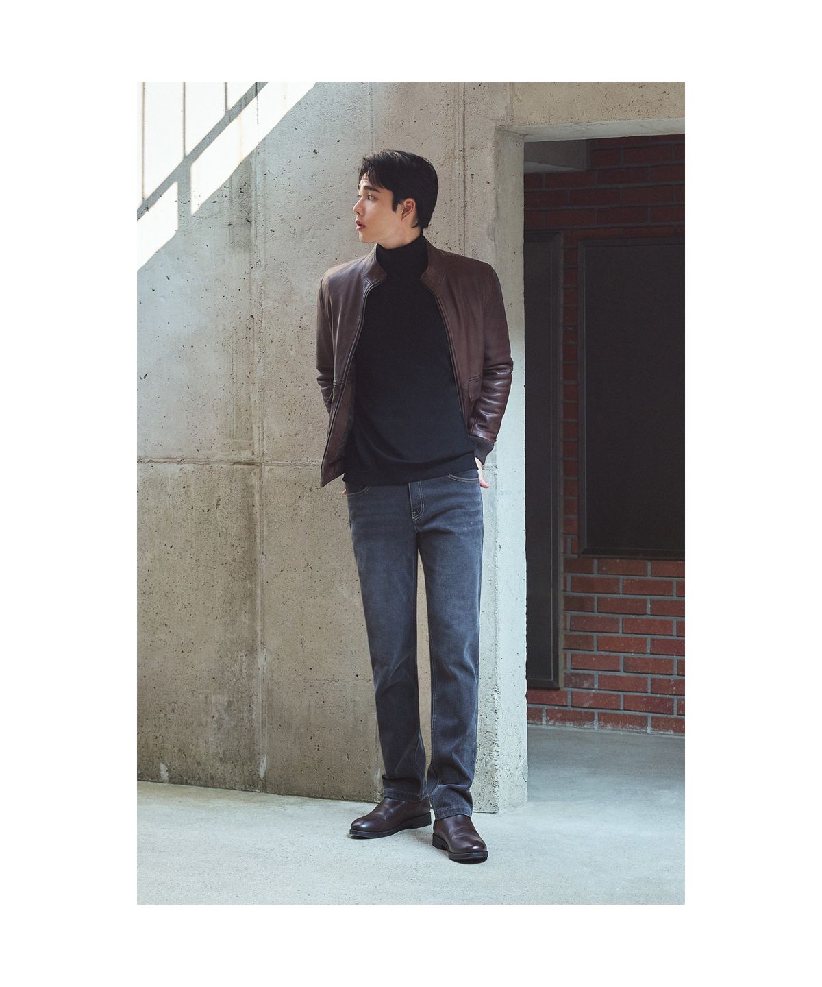 브렌우드(BRENTWOOD) 스탠다드핏 기모 그레이 데님 BRPDW25442GYX