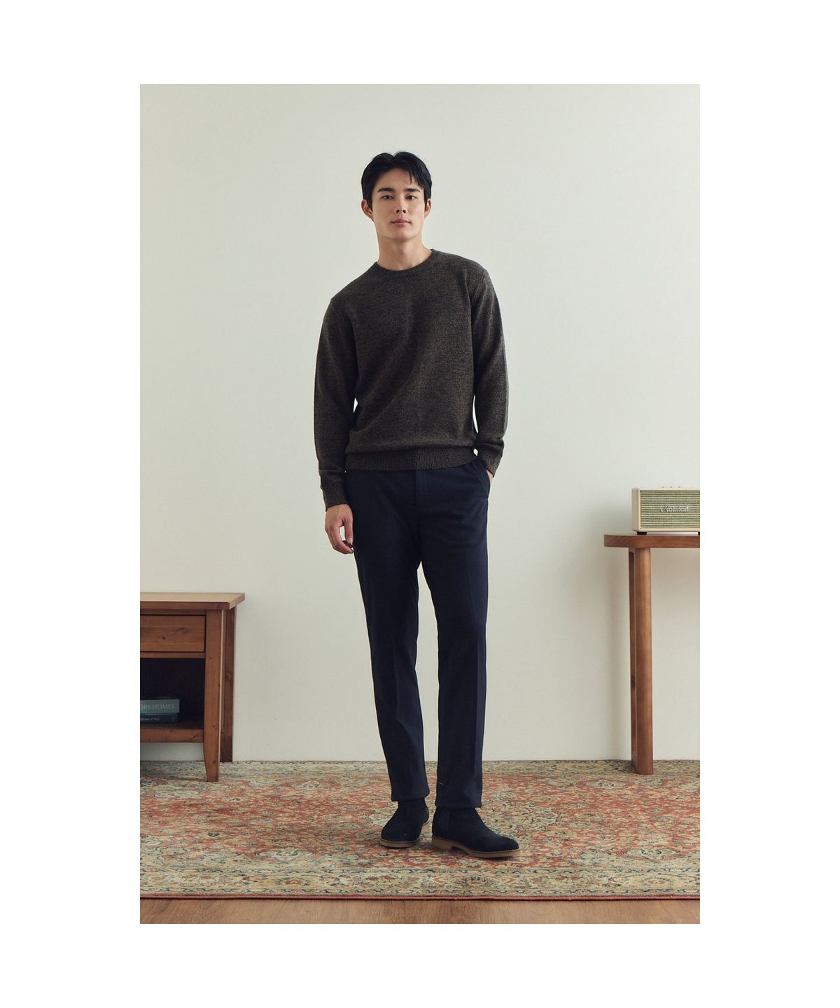 브렌우드(BRENTWOOD) [셀렉션] 울100 트위드 라운드넥 스웨터 BRWAW25851KHX