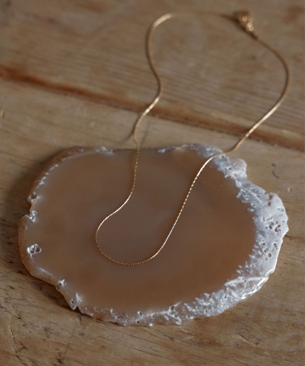 38컴온커먼(38COMEONCOMMON) Slim Glow Surgical Necklace (Gold)