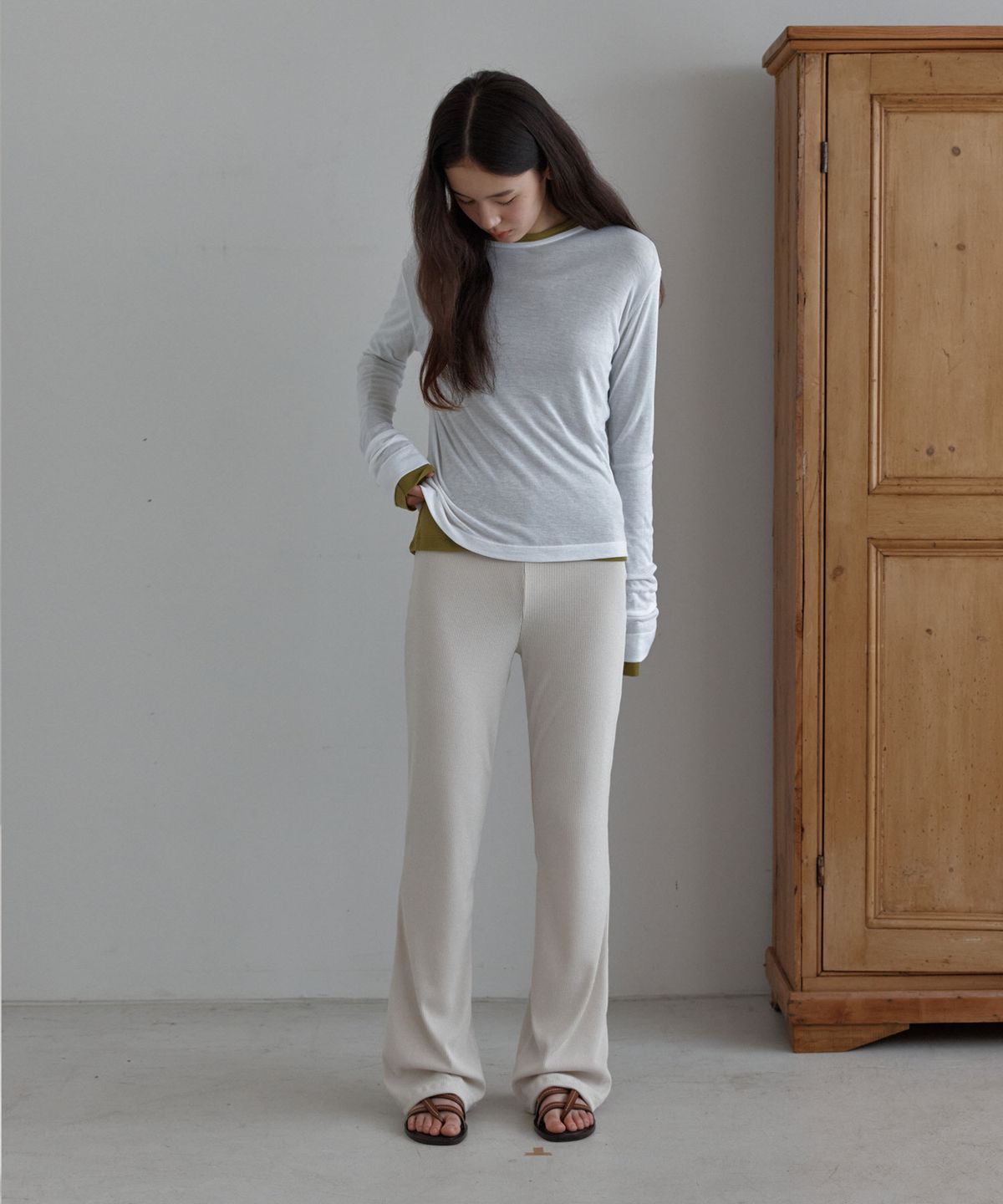 38컴온커먼(38COMEONCOMMON) Sheer Touch Long Sleeve (White)