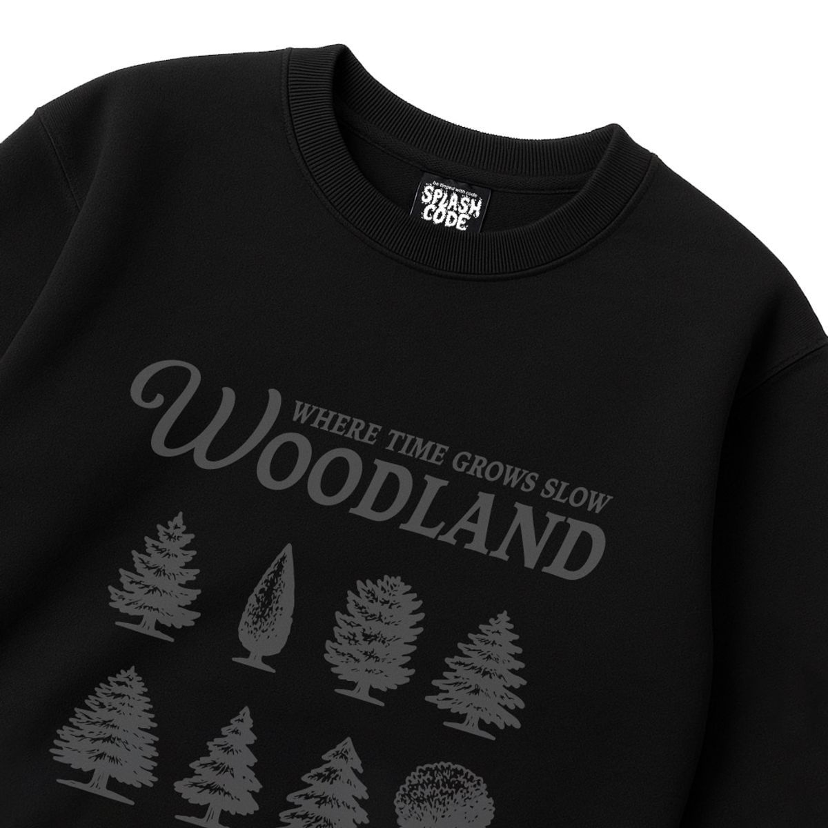 스플래시코드(SPLASHCODE) 헤비 크루넥 맨투맨 블랙 - 우드랜드(Woodland)