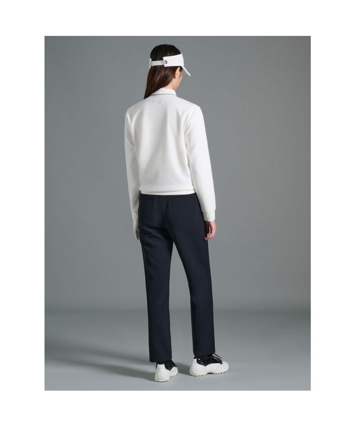 빈폴골프(BEANPOLE GOLF) 여성 원포인트 블루종핏 긴소매 티셔츠 - 화이트