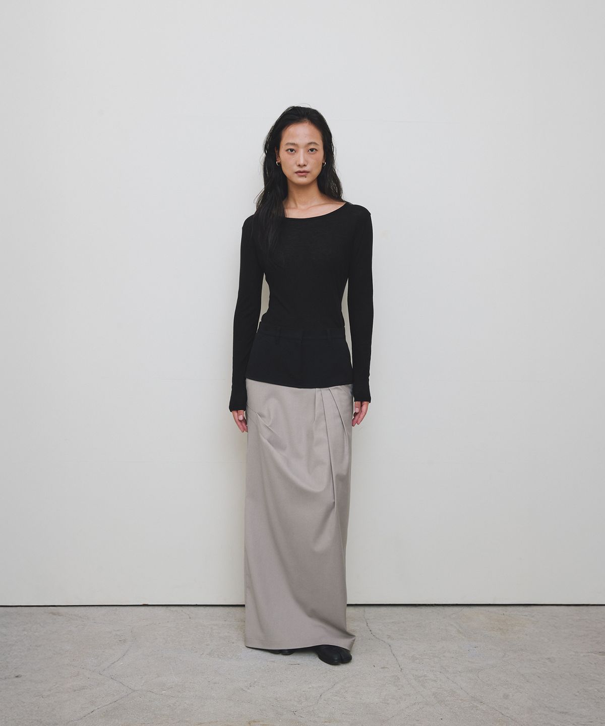 로우타이드(LOW TIDE) DRAPE MAXI SKIRT [BLACK]