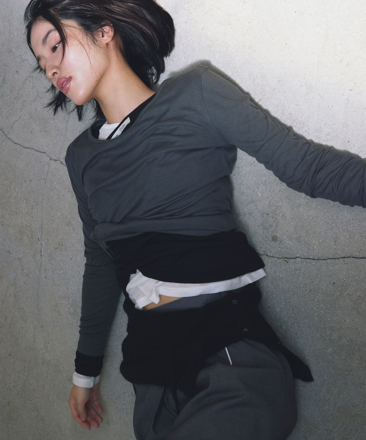 로우타이드(LOW TIDE) LONG SLEEVE T-SHIRT [CHARCOAL]