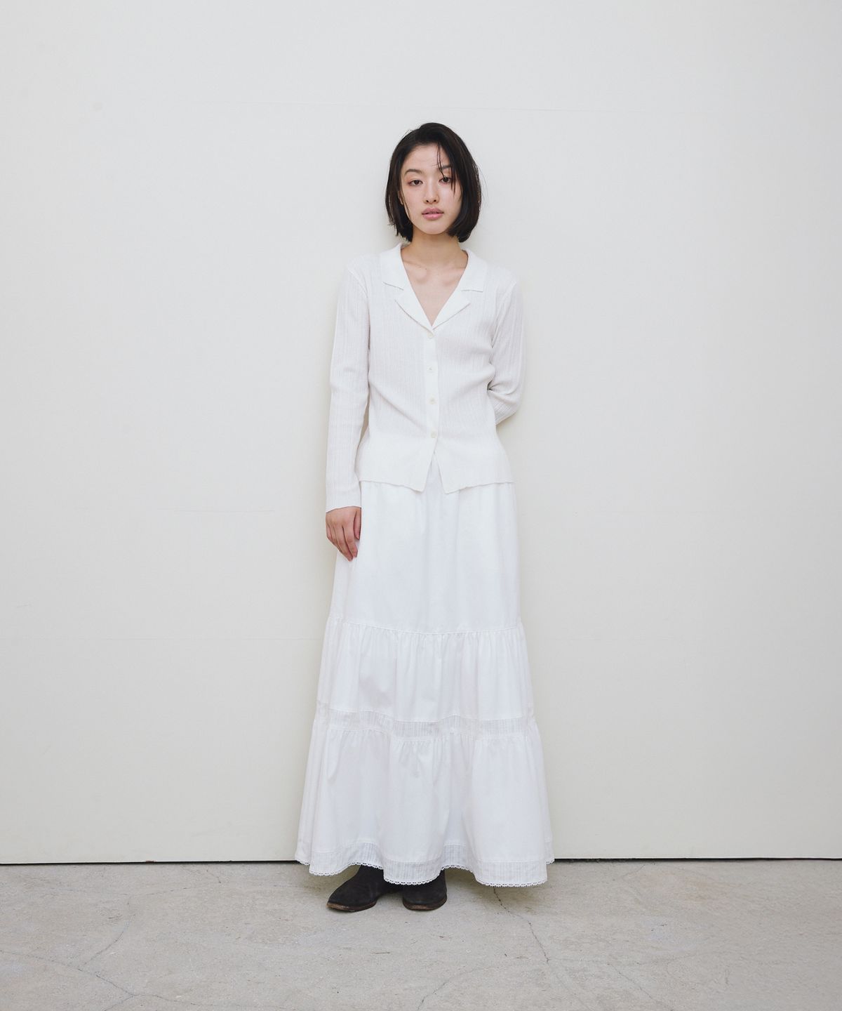 로우타이드(LOW TIDE) PLEATS KNIT CARDIGAN [IVORY]