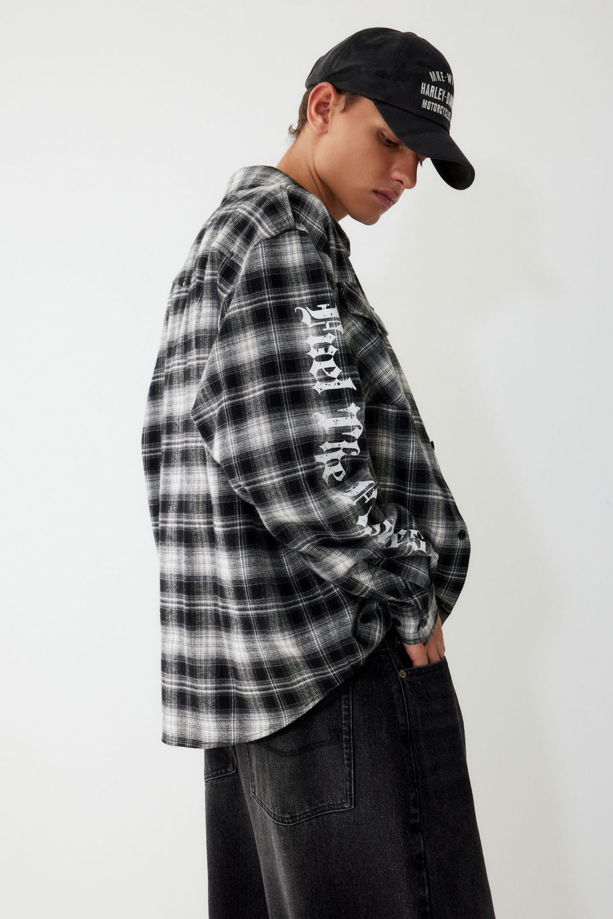 할리데이비슨 컬렉션스®(HARLEY-DAVIDSON COLLECTIONS®) 투 포켓 플란넬 셔츠_블랙 HH15310003