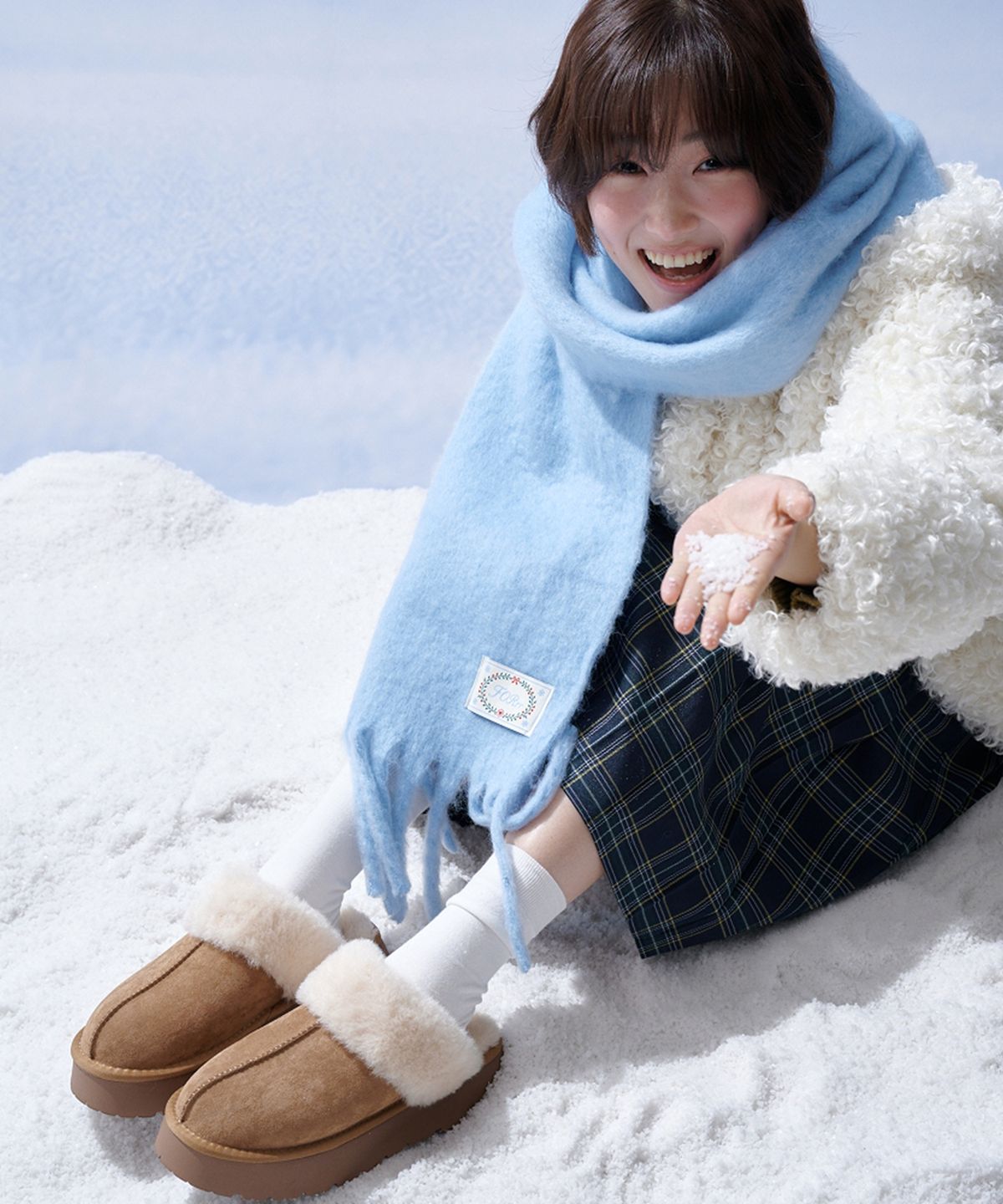포른른(FORRR) Flatform Fur Slippers - 2Color