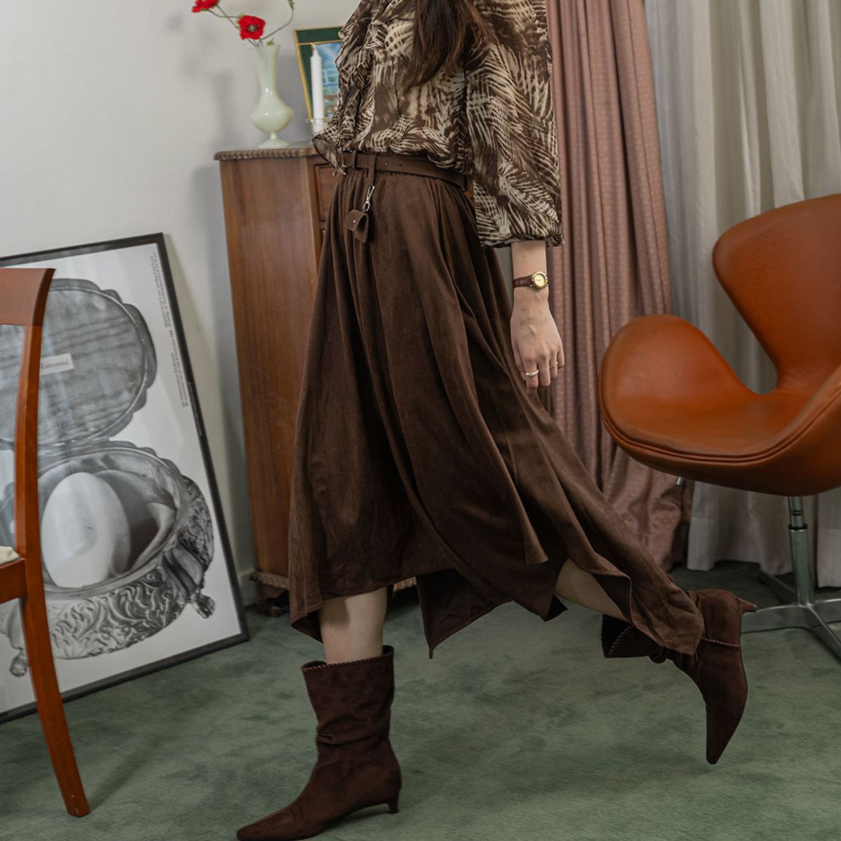 랭썬(LANGSON) LS_Dark brown irregular skirt